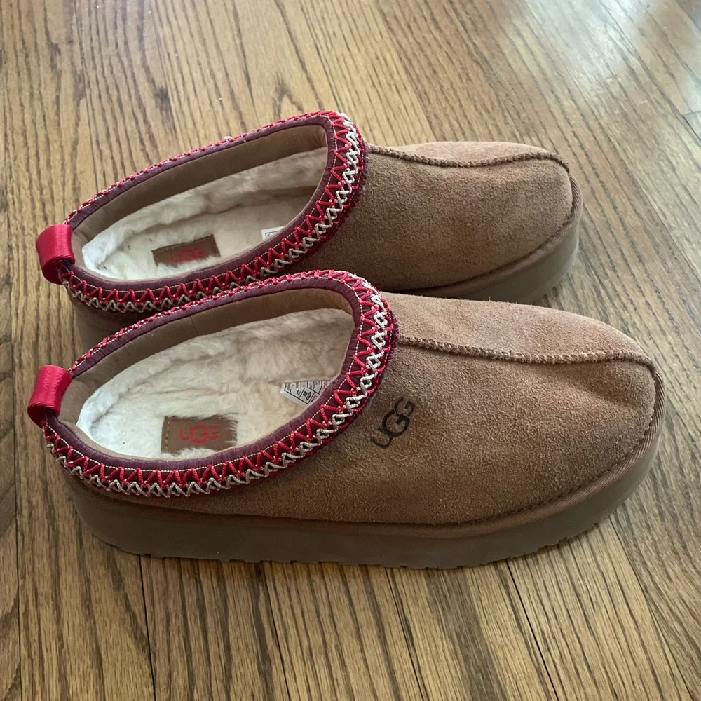 UGG excellent size